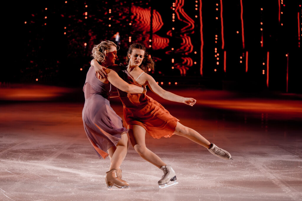 Gabriella Papadakis & Madison Hubbell